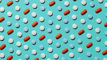 Hay también tratamientos farmacológicos como la nicotina de reemplazo o el bupropión. Se pueden combinar con los grupos de apoyo o la consulta individual cognitiva conductual
(Getty)