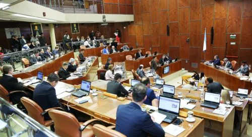 Diputados-1-500x272