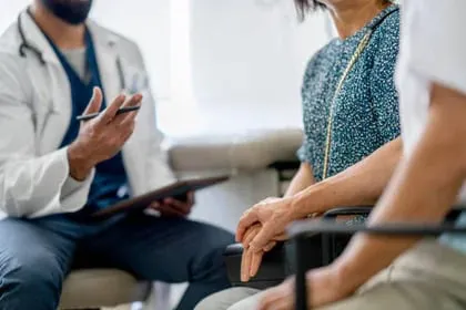 En cada centro de salud cada persona debería recibir el consejo breve (entre 30 segundos y 3 minutos por encuentro) sobre la importancia de dejar de fumar y saber que hay tratamientos (Getty Images)