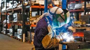 20221022industriapymeshutterstockg-1440604-360x203 (1)