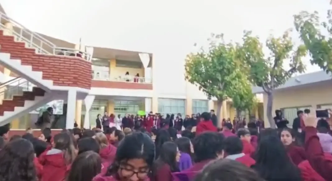 colegio-lujan-manifestacion3-1068x582