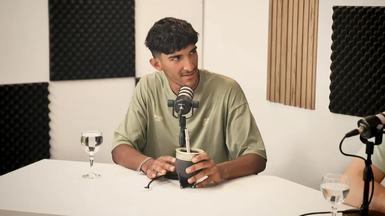 WhatsApp Image 2025-11-25 at 9.00.33 PM