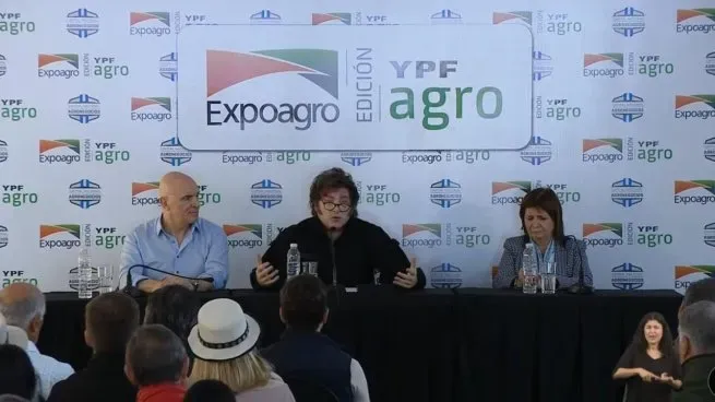 milei-expoagro-bullrichjpg