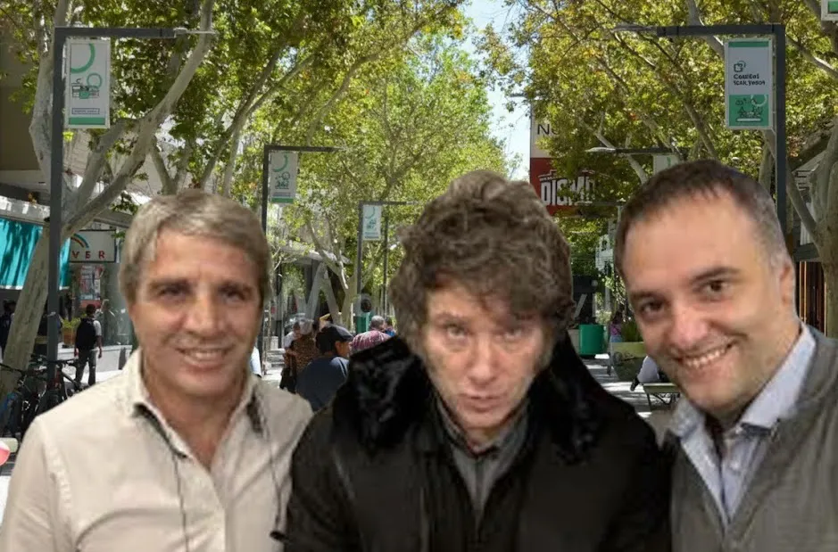 milei y sus forritos