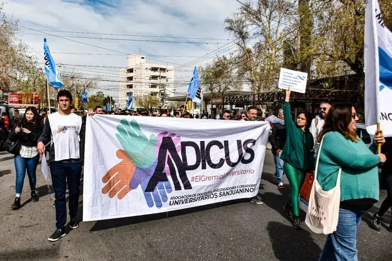 adicus unsj paro