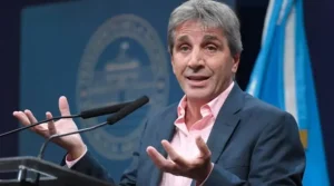 Caputo dijo que la inflación de marzo superará el 3%, pero aseguró que se va a desacelerar en abril