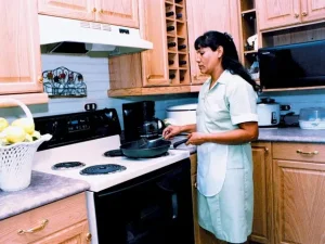 El servicio doméstico mantiene los mismos sueldos y tarifas por hora en abril