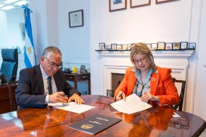 San Juan y Nación firman acuerdos clave en seguridad para combatir delitos complejos