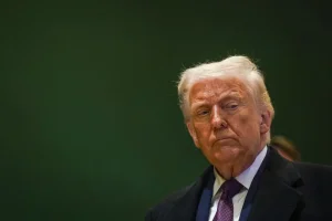 Trump evalúa una eventual salida de EE.UU. de la OTAN tras tensiones por el conflicto con Irán
