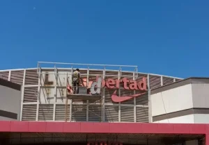 Garantizan continuidad laboral en el traspaso a La Anónima en San Juan