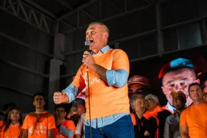 Fabián Martín pidió respaldo a Orrego y apuntó contra el kirchnerismo por las críticas a la gestión