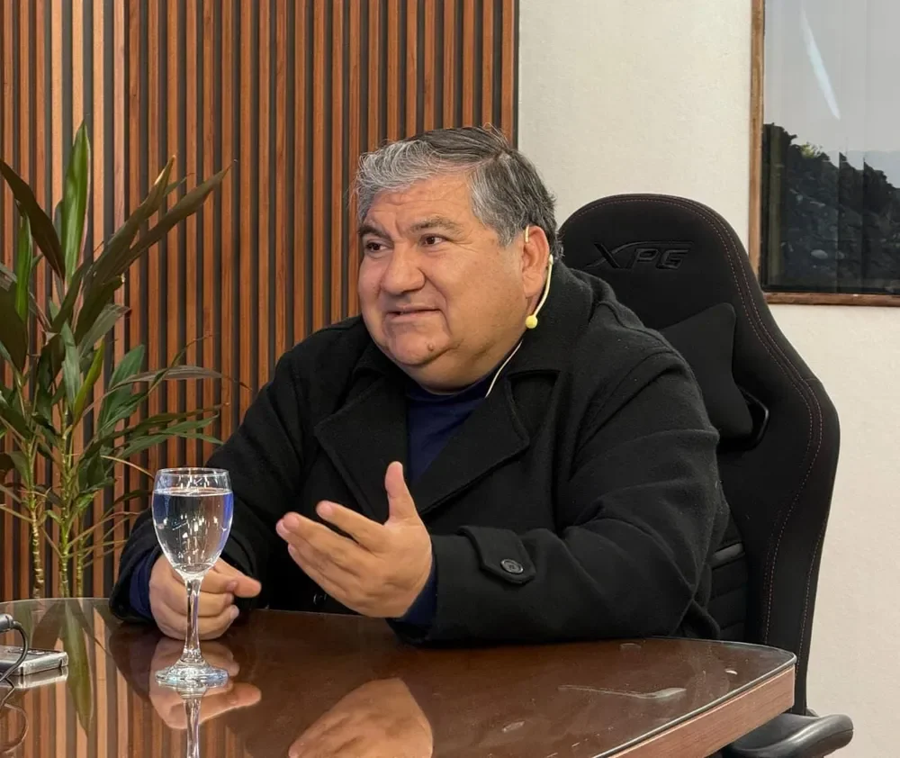 Domínguez vuelve a poner a Andino en carrera y abre el debate por el liderazgo del PJ en 2027