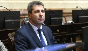 Uñac obtuvo apenas 9% de imagen positiva en una encuesta nacional y quedó entre los últimos