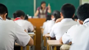 Un “error administrativo” detrás del cobro de $7.000 que ahora investiga Educación