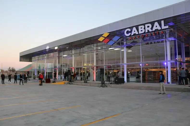 Cerró Cabral Mayorista de calle Nuche y 18 trabajadores quedaron sin empleo