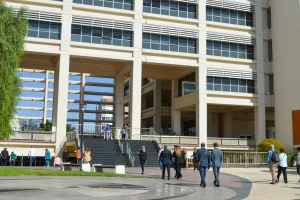 Así es el programa de retiros voluntarios para empleados públicos que analiza San Juan